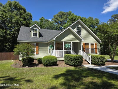 /international/us/116-schley-avenue-lake-waccamaw-nc-110108169043/