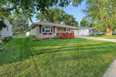 /international/us/404-liberty-street-beaver-dam-wi-110101096033/