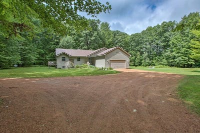 /international/us/1073-oak-road-kronenwetter-wi-110119644624/