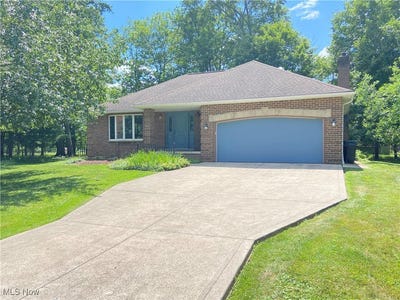 /international/us/8370-shady-lane-drive-broadview-heights-oh-110100873280/