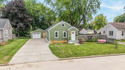 /international/us/1416-n-kenilworth-avenue-appleton-wi-110108982429/