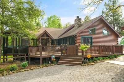 /international/us/7247-old-tuckaleechee-rd-townsend-tn-110107383484/