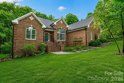 /international/us/265-westminster-court-asheboro-nc-110109385713/
