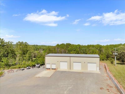 /international/us/2586-tuck-rd-moneta-va-110103314408/