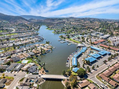/international/us/1646-via-caminar-san-marcos-ca-110120485080/