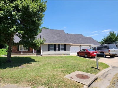 /international/us/2540-shady-lane-independence-ks-110101503743/