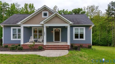 /international/us/208-thomas-circle-farmville-va-110107698916/