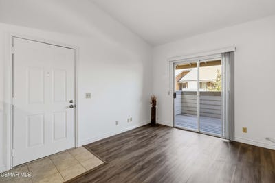 /international/us/4545-alamo-street-simi-valley-ca-110120531740/
