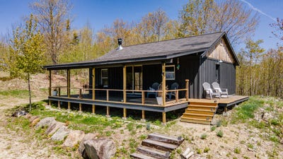 /international/us/37-our-camp-road-orland-me-110100513494/