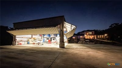 /international/us/28-boerne-stage-airfield-boerne-tx-110104410899/