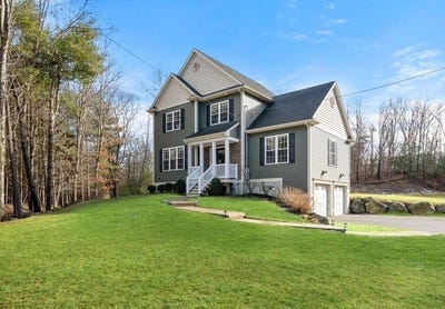 /international/us/24-lynn-dr-attleboro-ma-110106473057/