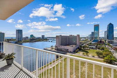 /international/us/400-e-bay-street-jacksonville-fl-110106766650/