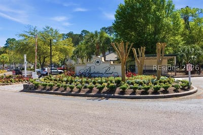 /international/us/897-fording-island-road-bluffton-sc-110106622652/