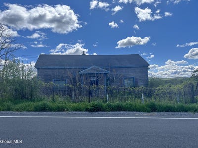 /international/us/1884-county-route-43-fort-edward-ny-110107964516/