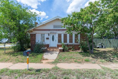 /international/us/1132-17th-street-anson-tx-110108498663/