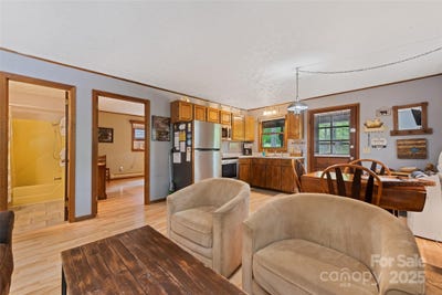 /international/us/37-sassafras-lane-maggie-valley-nc-110099635245/?lang=zh-cn