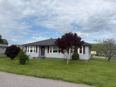 /international/us/206-penick-ave-greensburg-ky-110099702999/