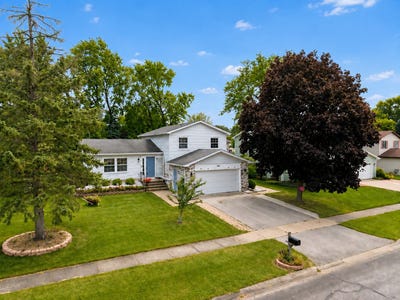 /international/us/450-heather-lane-carol-stream-il-110110009266/