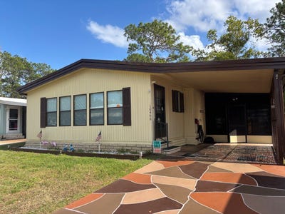 /international/us/10466-shawnee-weeki-wachee-fl-110106927740/