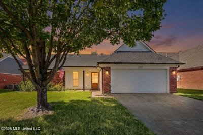 /international/us/7907-jane-ayre-drive-southaven-ms-110120496806/