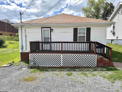 /international/us/617-virginia-avenue-fairmont-wv-110107959203/