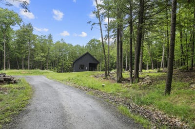 /international/us/13-shore-road-fayette-me-110109143689/