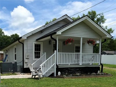 /international/us/110-vestal-avenue-jonesville-nc-110100248197/?lang=en