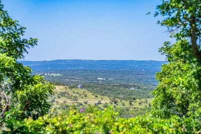/international/us/518-w-sunset-johnson-city-tx-110092218531/