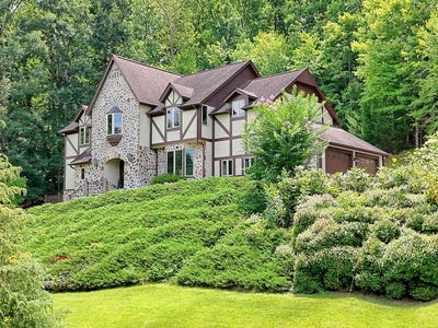 /international/us/251-quail-cove-lane-brasstown-nc-110100901283/