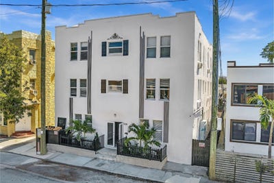/international/us/1142-sw-4th-street-miami-fl-110107487997/