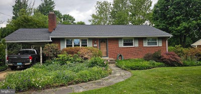 /international/us/7719-heritage-drive-annandale-va-110108334497/