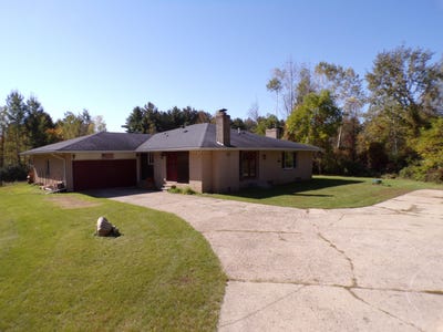 /international/us/3912-english-road-kingston-mi-110120460745/