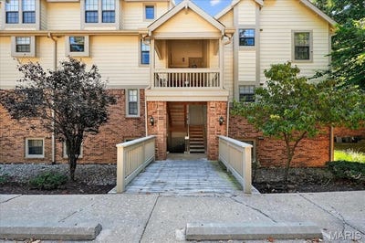 /international/us/12952-bryce-canyon-drive-maryland-heights-mo-110102383594/