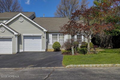 /international/us/74-ridge-place-freehold-nj-110107150877/