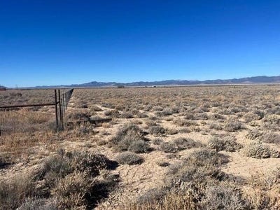 /international/us/9-51-ac-with-0-5-af-of-water-beryl-ut-110104584847/