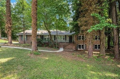 /international/us/4453-freeman-court-norcross-ga-110101522963/