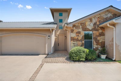 /international/us/129-hi-valley-horseshoe-bay-tx-110101428906/