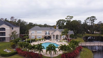 /international/us/940-village-trail-port-orange-fl-110096331841/