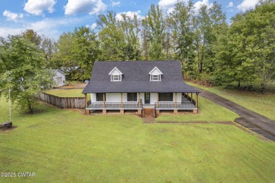 /international/us/9475-highway-100-scotts-hill-tn-110102576980/