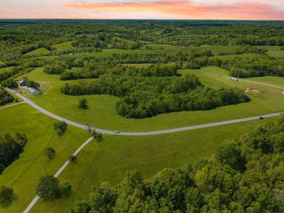 /international/us/highview-church-road-bloomfield-ky-110108152469/
