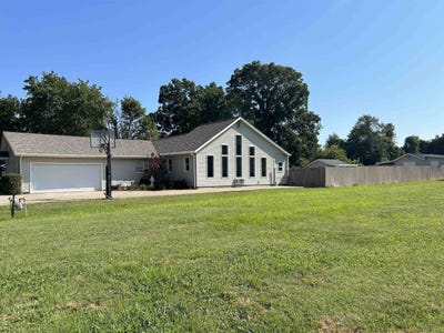 /international/us/6070-larue-road-henderson-ky-110094169913/
