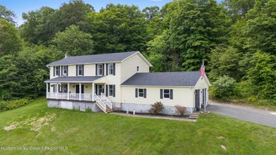 /international/us/745-floyd-ackert-road-new-paltz-ny-110100032489/
