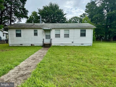 /international/us/7013-dover-avenue-north-beach-md-110100930078/