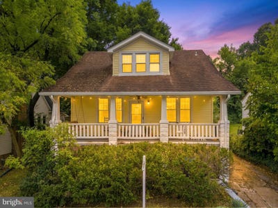 /international/us/3209-varnum-street-mount-rainier-md-110110336413/