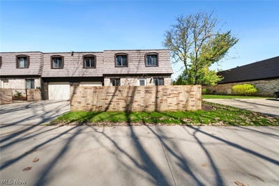 /international/us/723-tollis-parkway-broadview-heights-oh-110107549348/