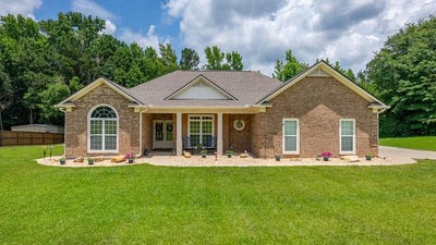 /international/us/28-w-teddy-bear-lane-waverly-hall-ga-110108686360/