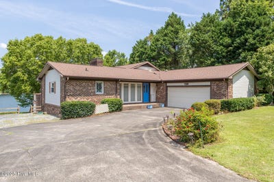 /international/us/161-shenandoah-road-e-west-end-nc-110100520516/