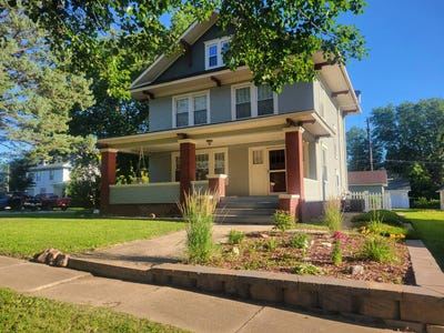 /international/us/1222-16th-auburn-ne-110108817331/