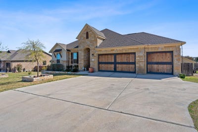 /international/us/197-fort-sumner-st-dripping-springs-tx-110100897831/