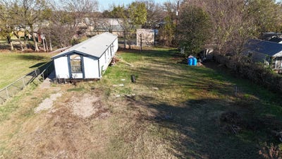 /international/us/214-pearson-lane-azle-tx-110103743282/